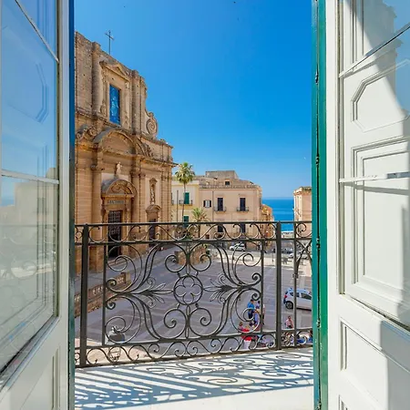 Apartament Bacio Del Sole By Biddizzi Rari - Prestigiosa Dimora Storica Con Affacci Sul Duomo